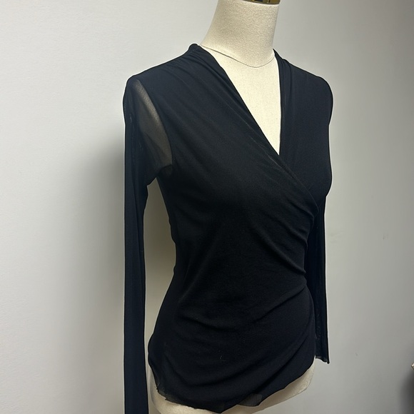 100% Nylon Long Sleeve Top - Picture 2 of 9